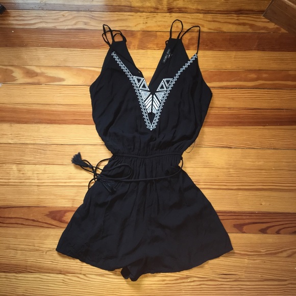 NWOT! Black Romper - Picture 3 of 4