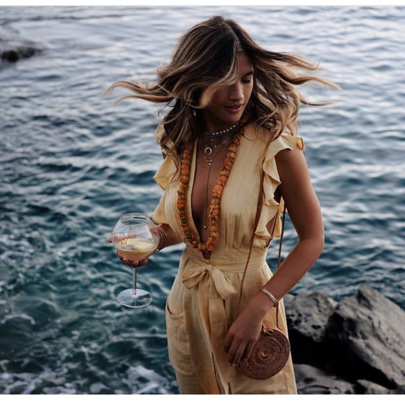 SALE 🎉🎊 SMALL round rattan bag with leather clip - Picture 4 of 4