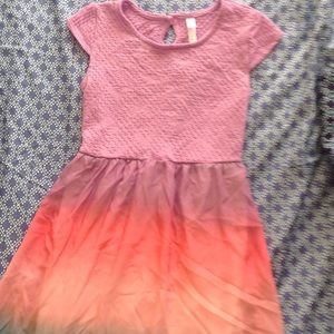 A girl (10-12) dress