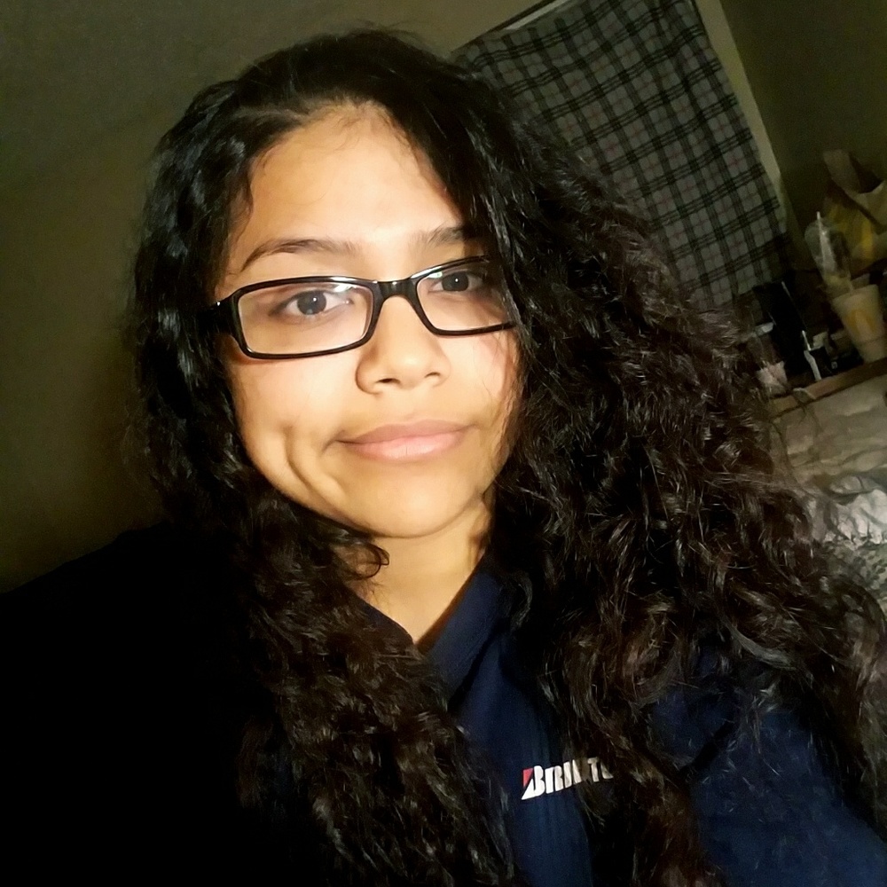 Meet your Posher, Vanessa