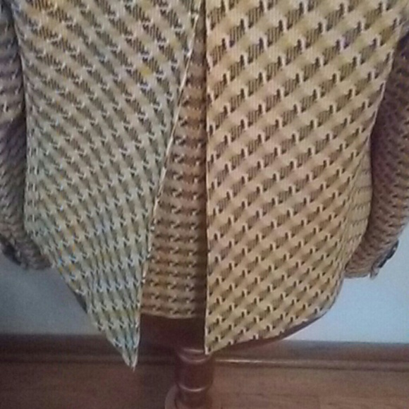 Beautiful. Tweed Wool suit jacket. - Picture 6 of 8