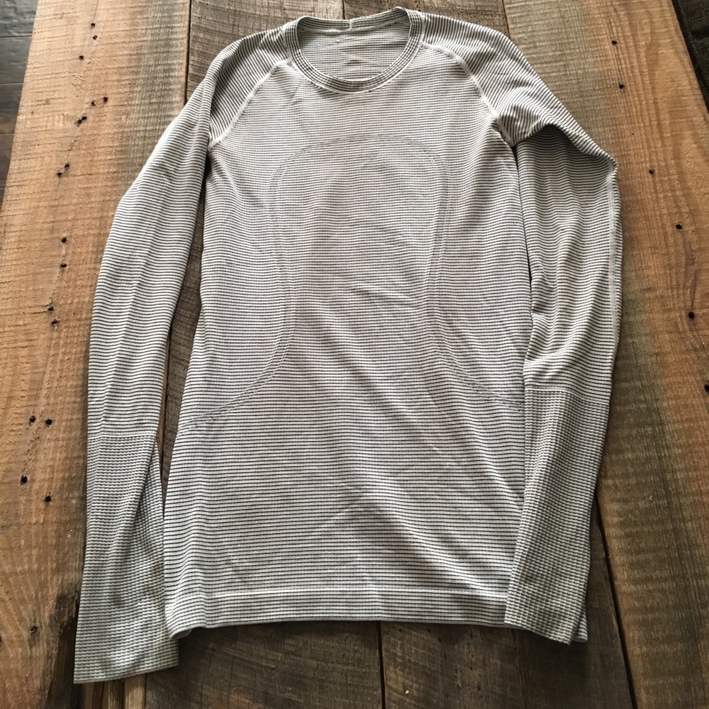 Lululemon long sleeve swiftly
