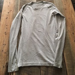 Lululemon long sleeve swiftly