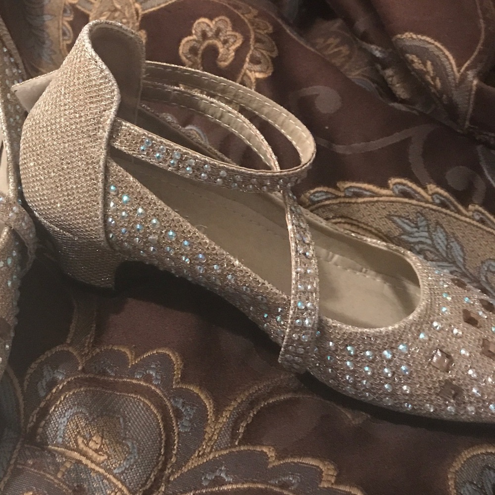 Dazzling Girls Shoes
