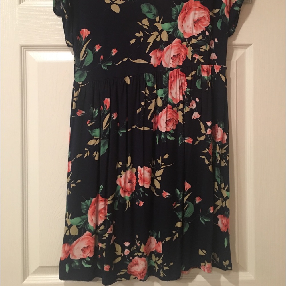 DRESS - Picture 2 of 2