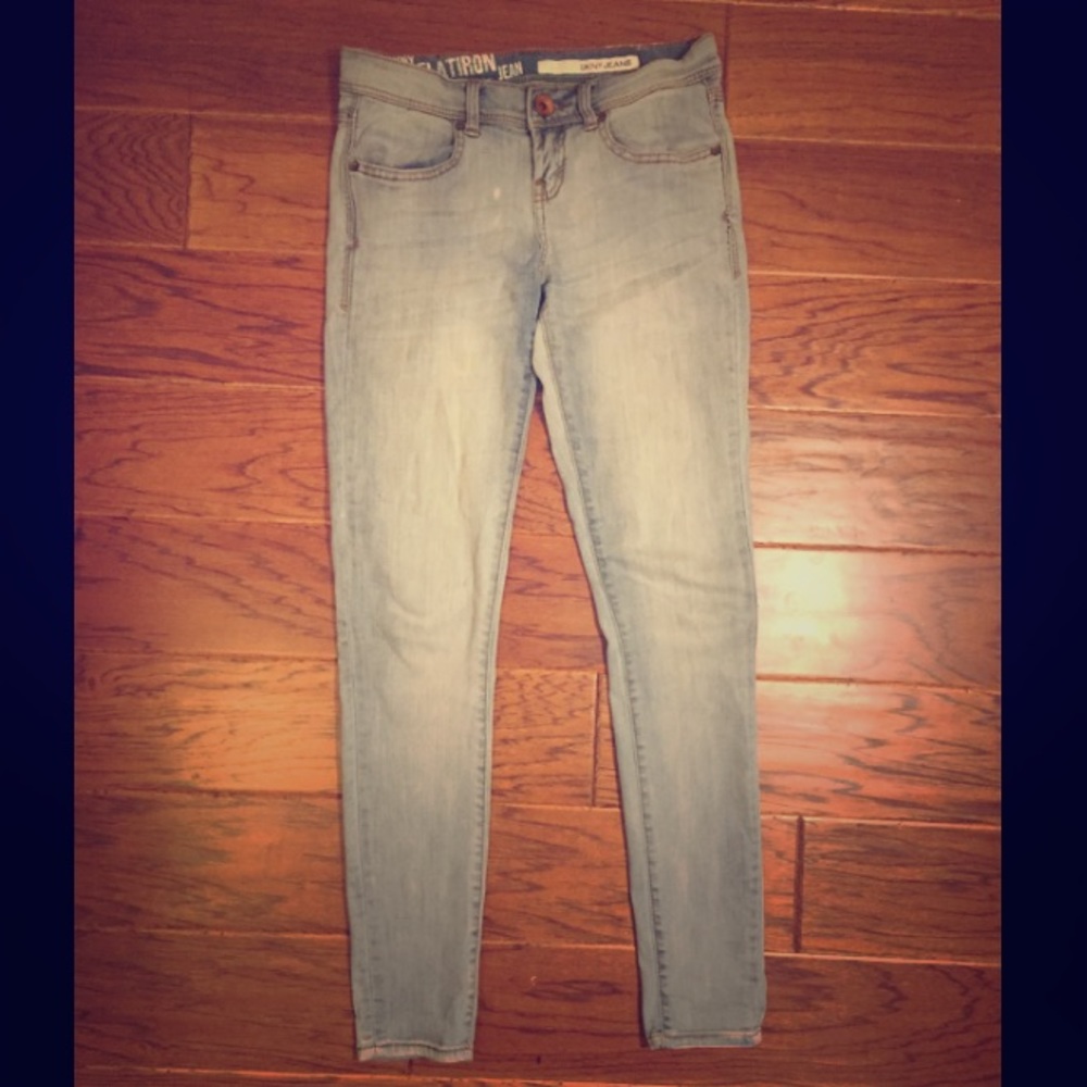 Skinny acid wash jeans