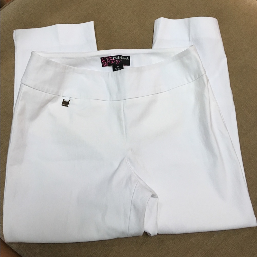 Peck & Peck White Capri dress pants size 10