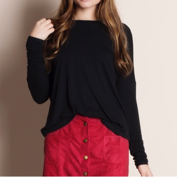 1 LEFT • Black Cross Back Top - Picture 2 of 4