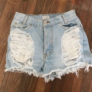 RARE BRANDY MELVILLE JEAN SHORTS