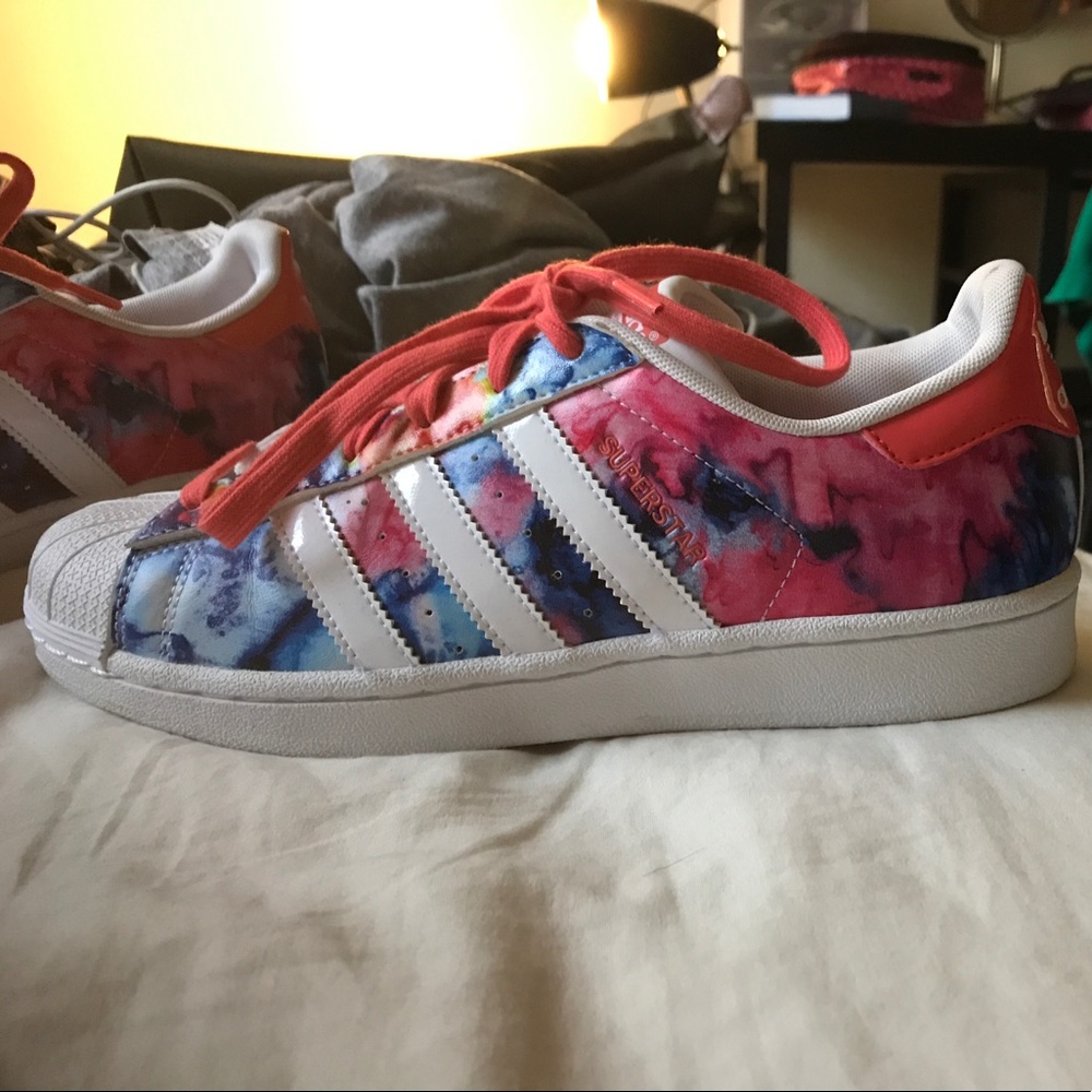 Women's Adidas Sneakers