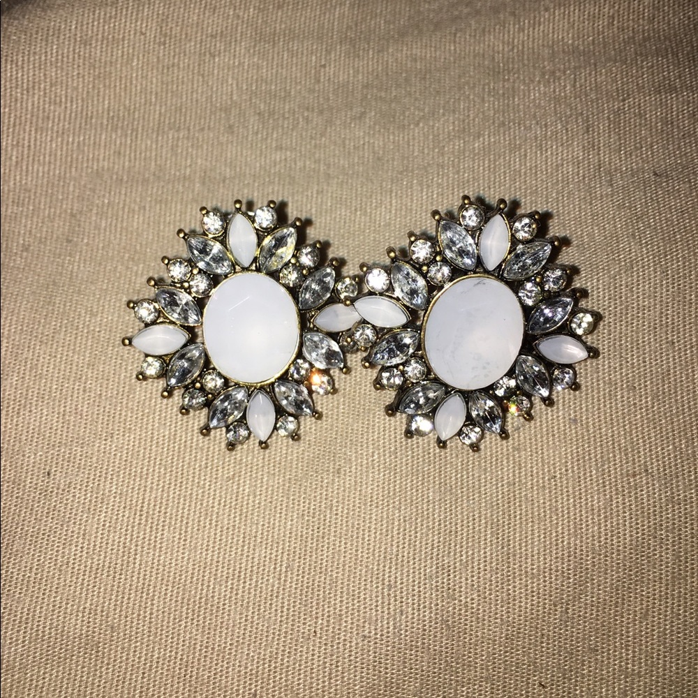 Statement Gem Earring Set (2)