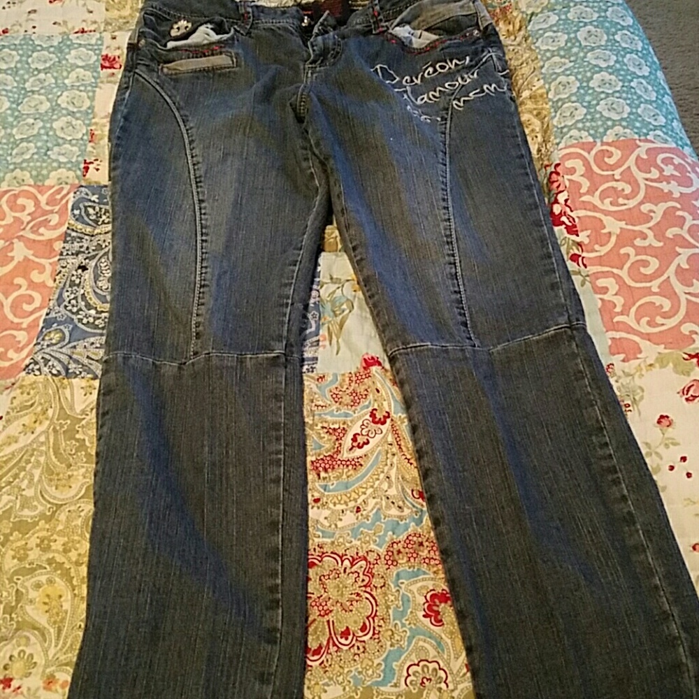 Jeans