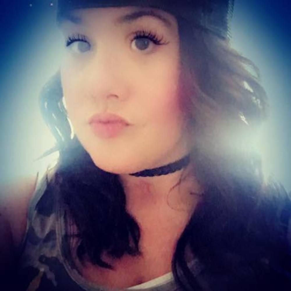 Meet your Posher, Christina