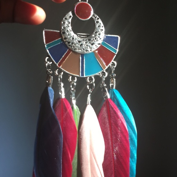 Bohemian feathered earrings - Picture 2 of 2