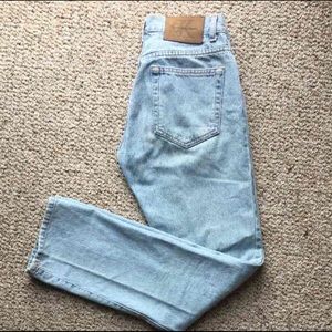 Women's Vintage Calvin Klein light wash jeans