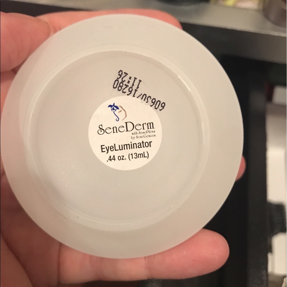 SeneGence EyeLuminator
