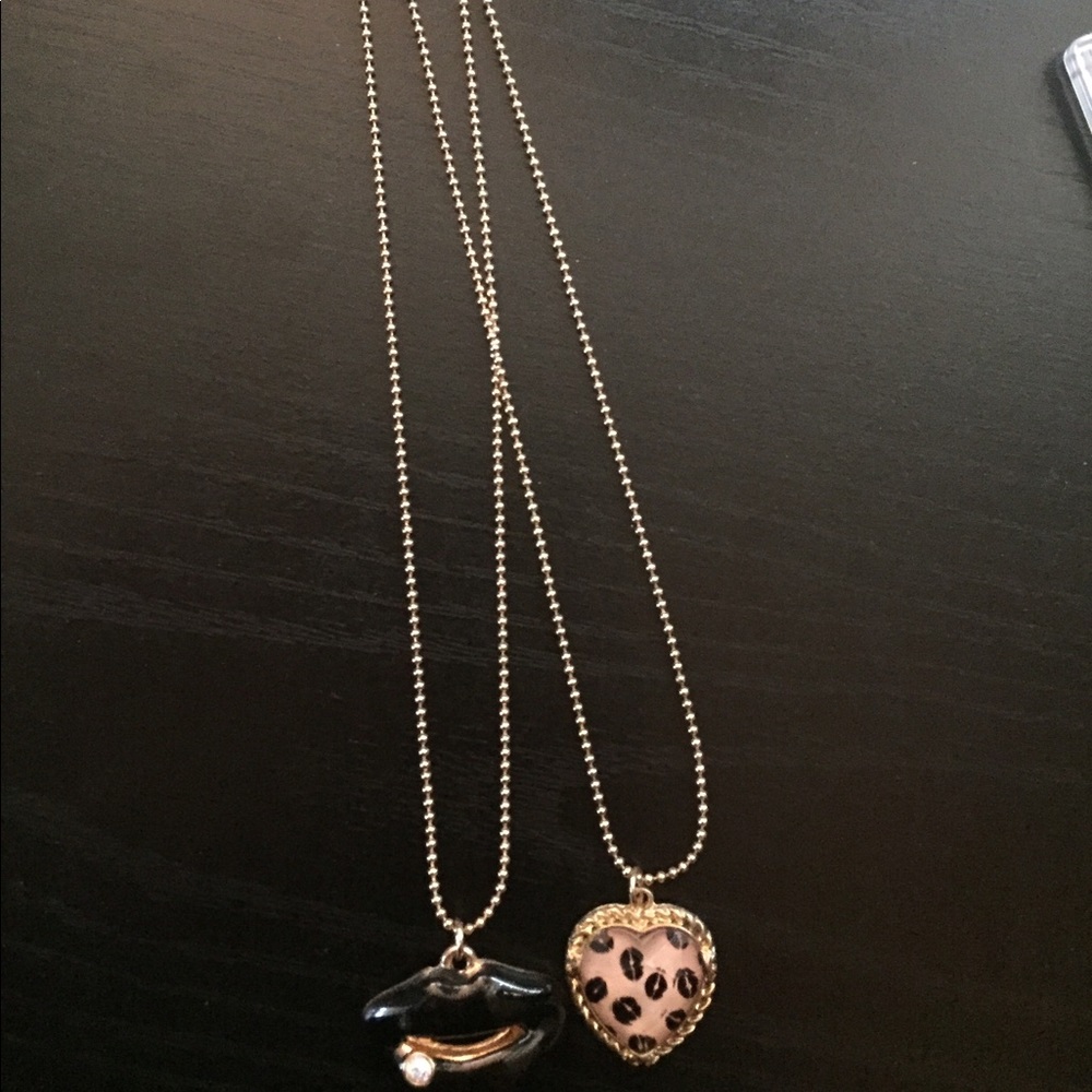 Betsey Johnson Necklace 💋❤️