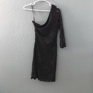 One sleeve back dress