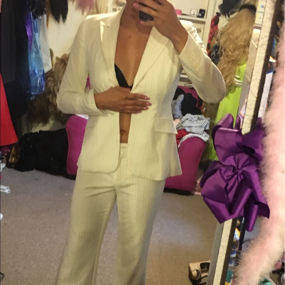 Brand new two piece pant suit
