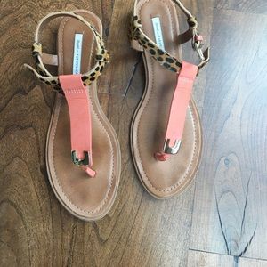 DVF sandals size 11M. Leopard/peach.