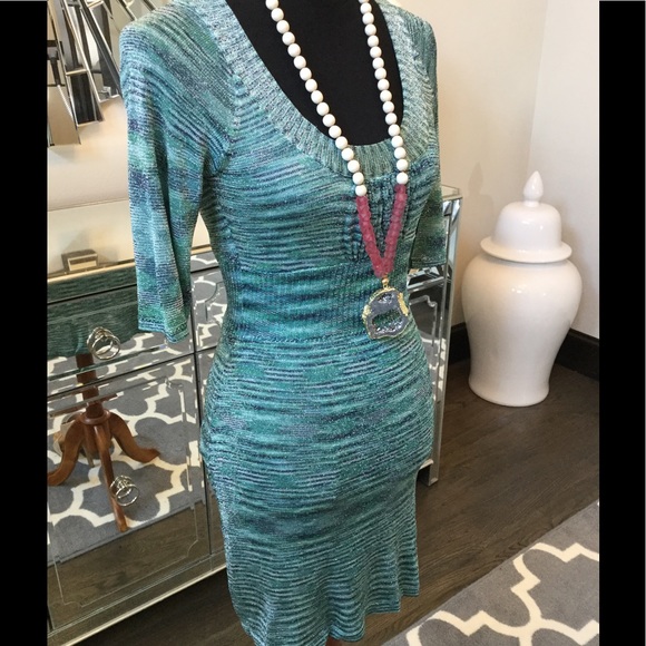 Firm Flash Sale🔥🔥Guess Knit Dress - Picture 2 of 8