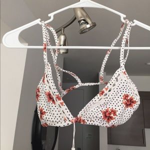 Bikini top size medium - runs small