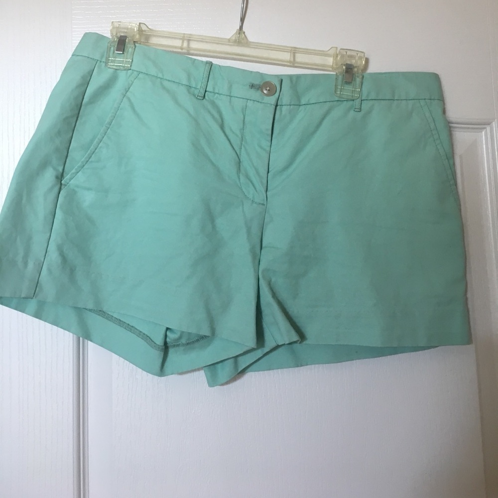 GAP mint chino shorts