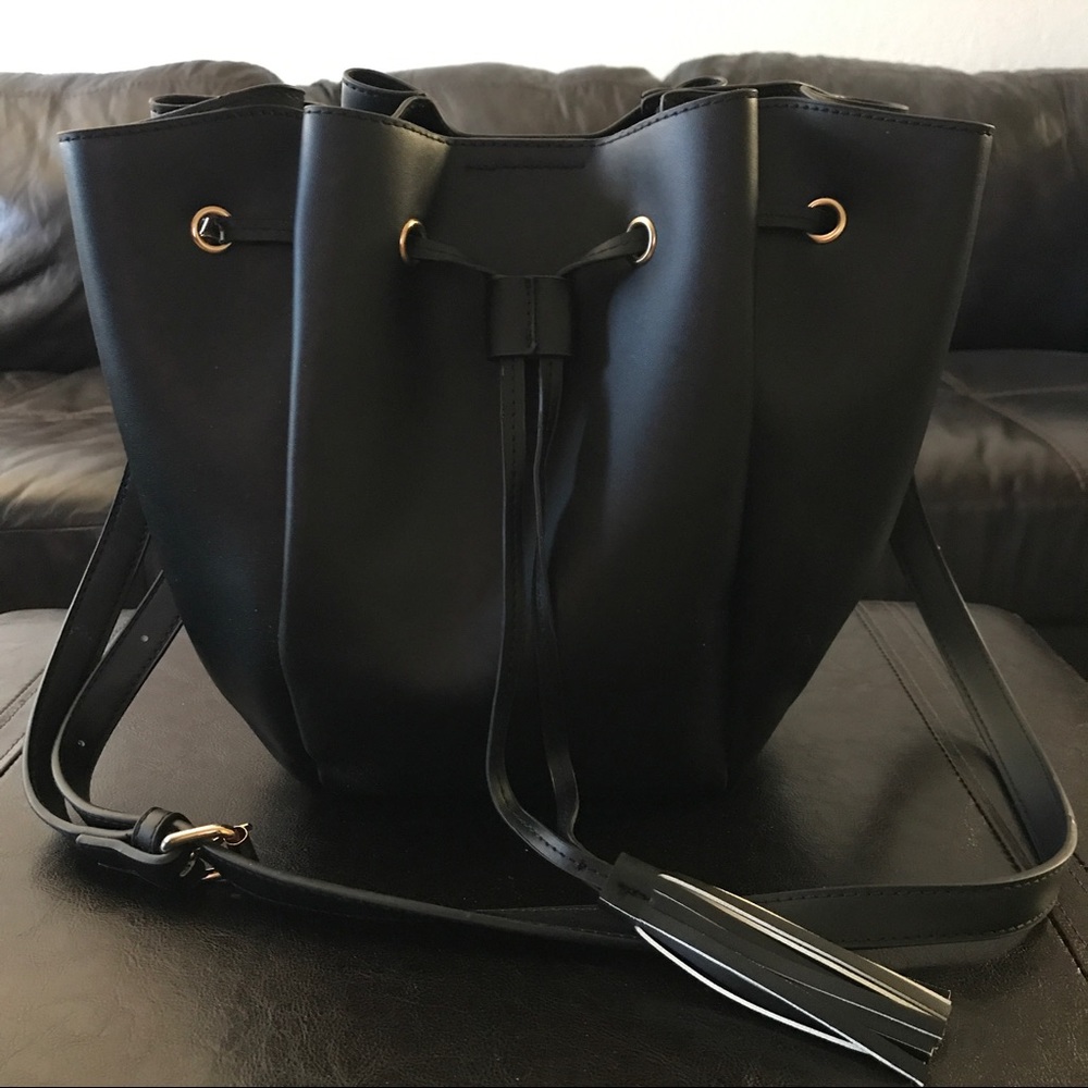 Bucket Cross body/Shoulder Bag