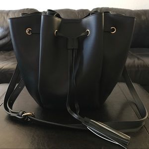 Bucket Cross body/Shoulder Bag