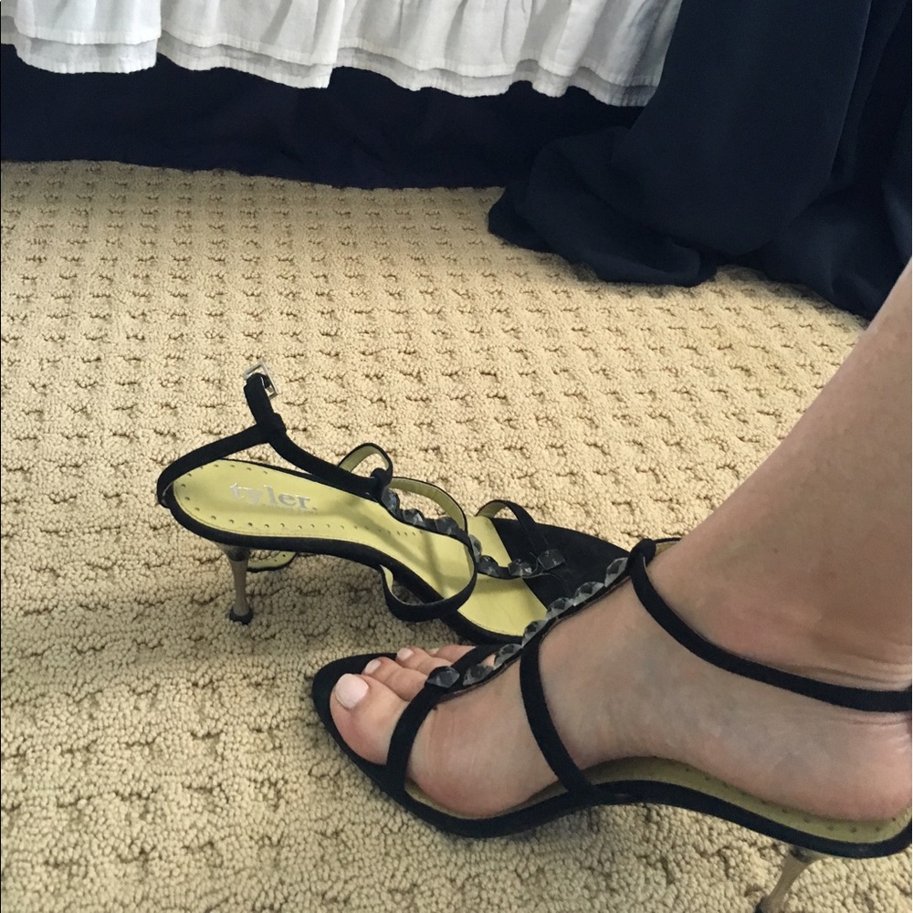 Richard Tyler Black Heel