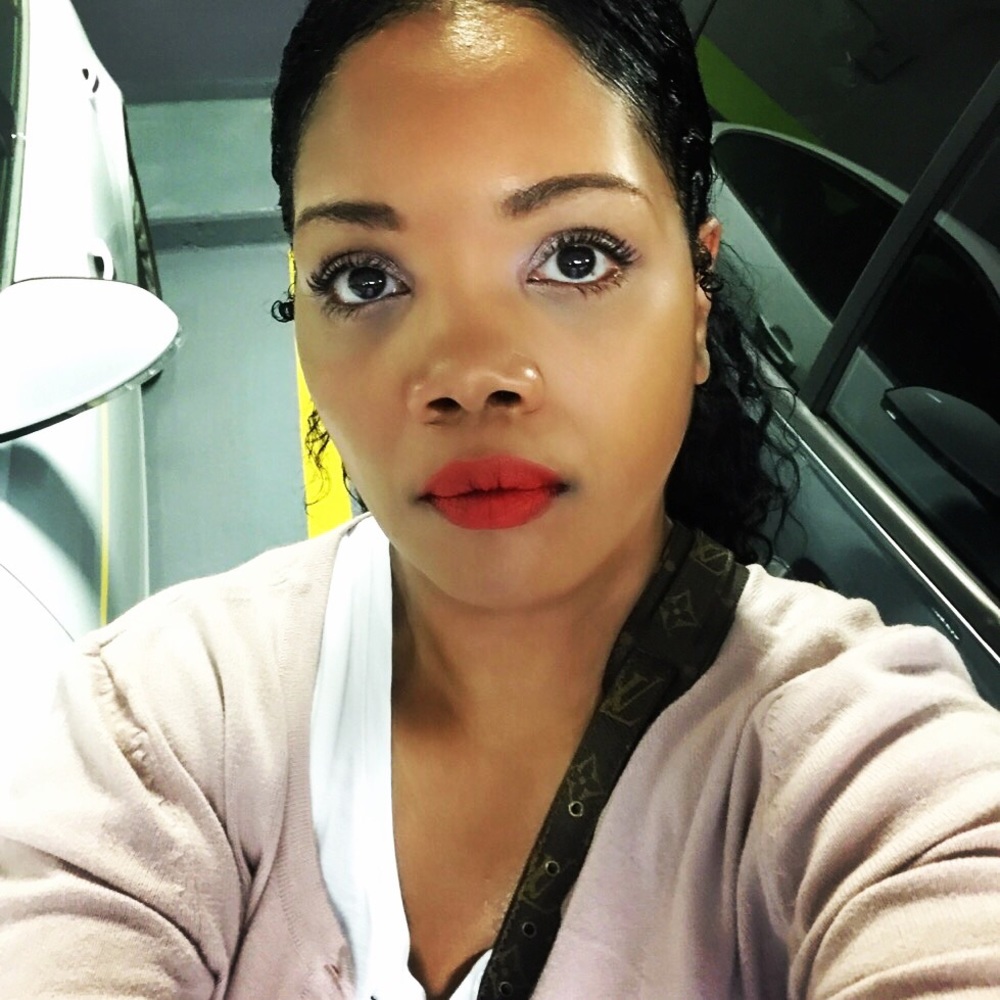 Meet your Posher, Sonya