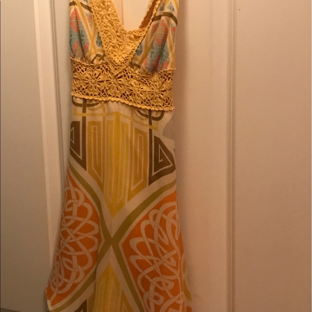 Beautiful halter sundress by Nicole Miller...