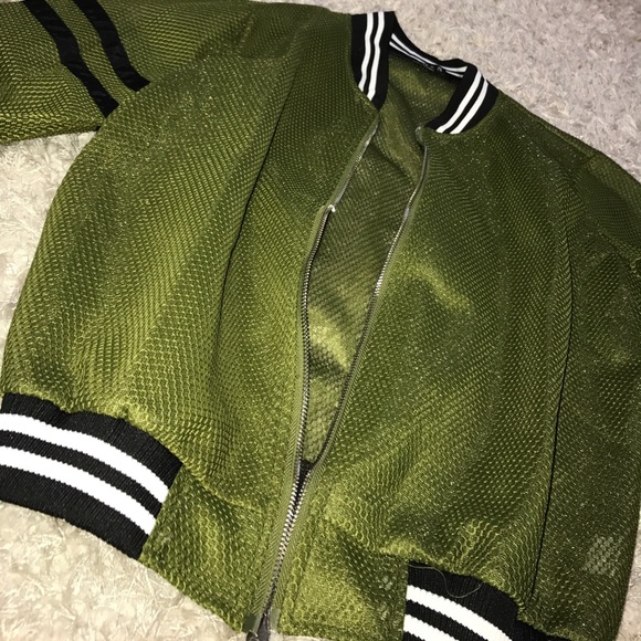 Olive green sporty mesh jacket - Picture 2 of 3