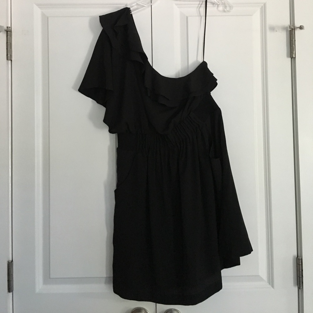 Little back dress
