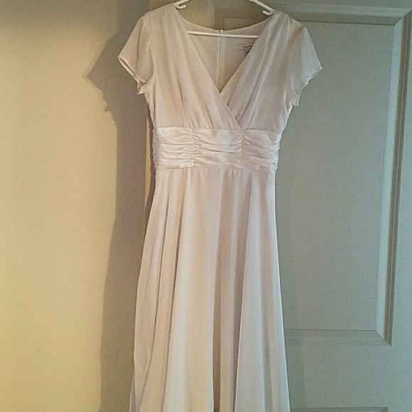 Dress - Picture 1 of 3