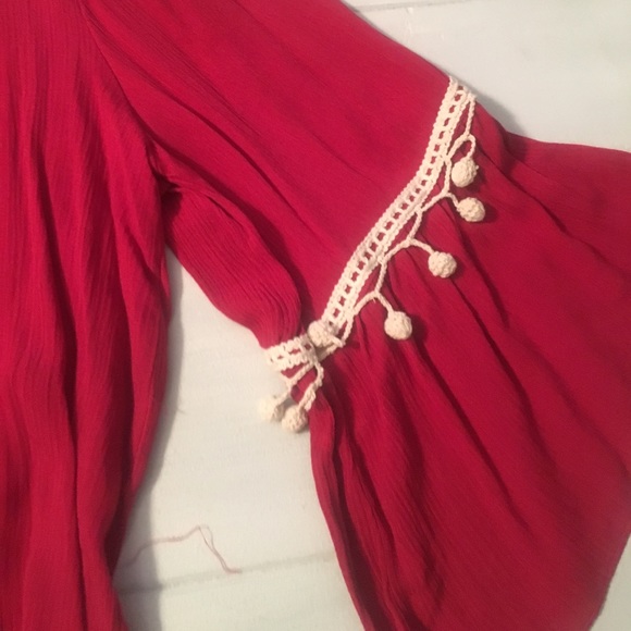 Crimson fringe ball top - Picture 2 of 2