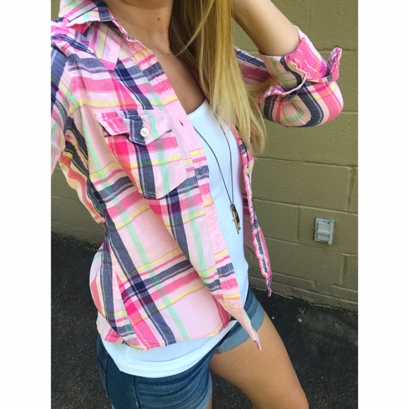 Hollister co XS pink plaid shirt - Picture 2 of 2