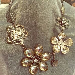 IN STOCK Floral frost necklace