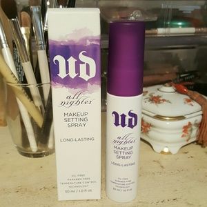Urban Decay "All Nighter" Setting Spray
