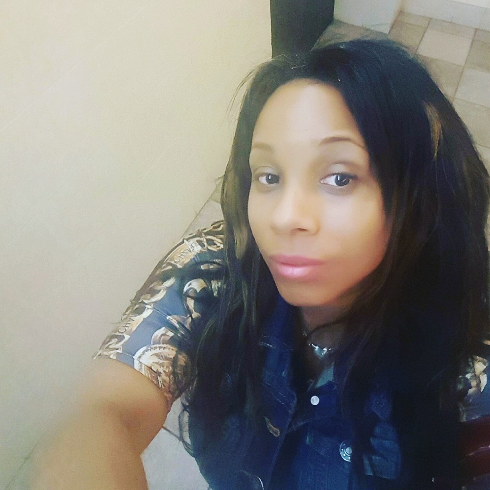 Meet your Posher, Dana