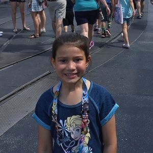 Meet your Posher, Cheri