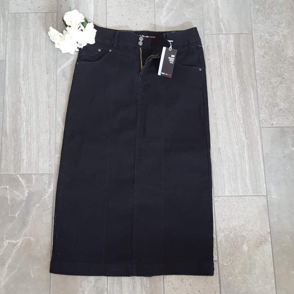 💥SOLD!!💥 DENIM JEAN SKIRT