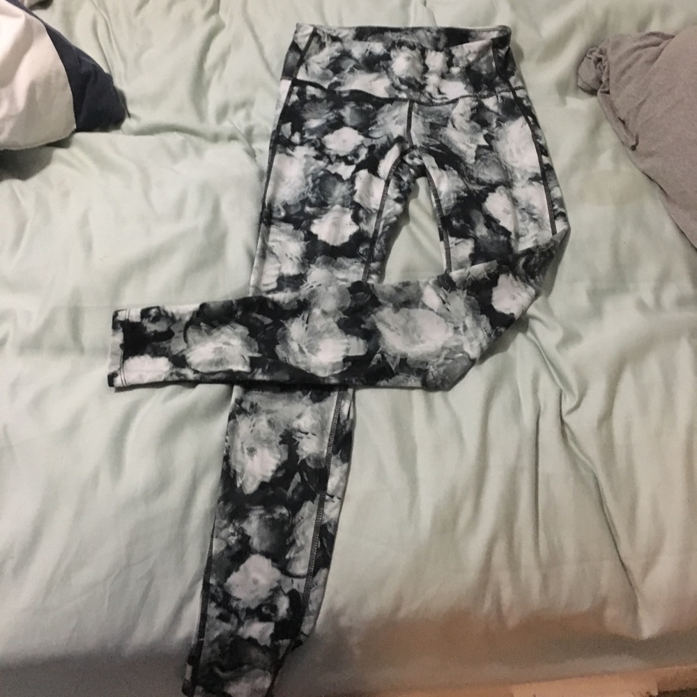 Athleta Floral Print leggings