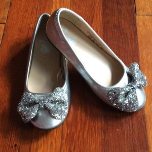 Children's place silver flats