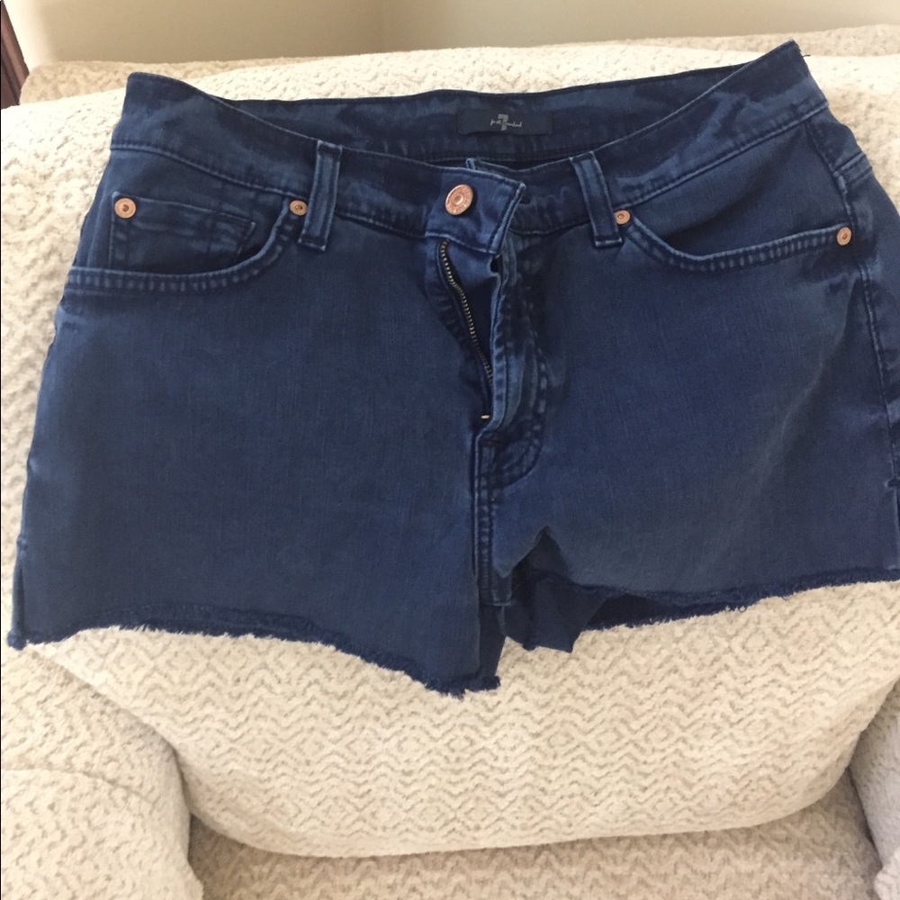 Cut off navy jeans shorts