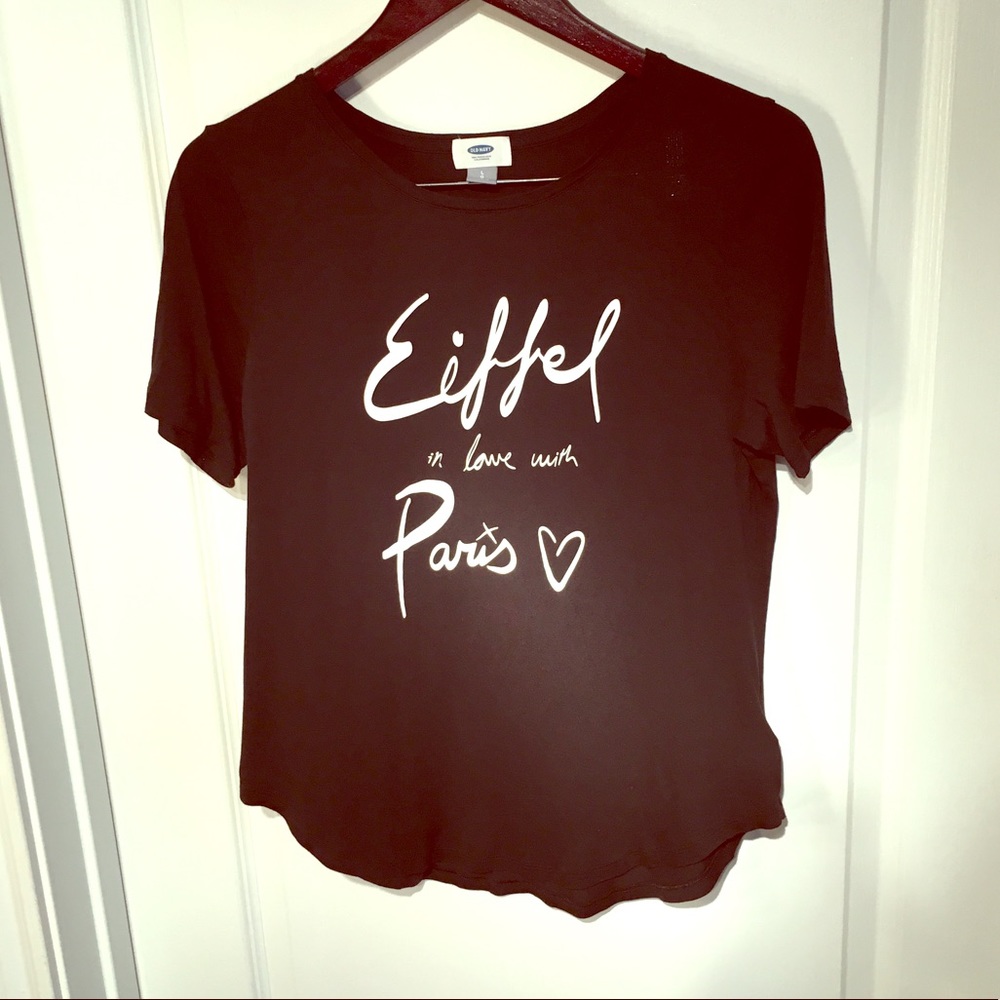 Black Eiffel Tower t-shirt, size large