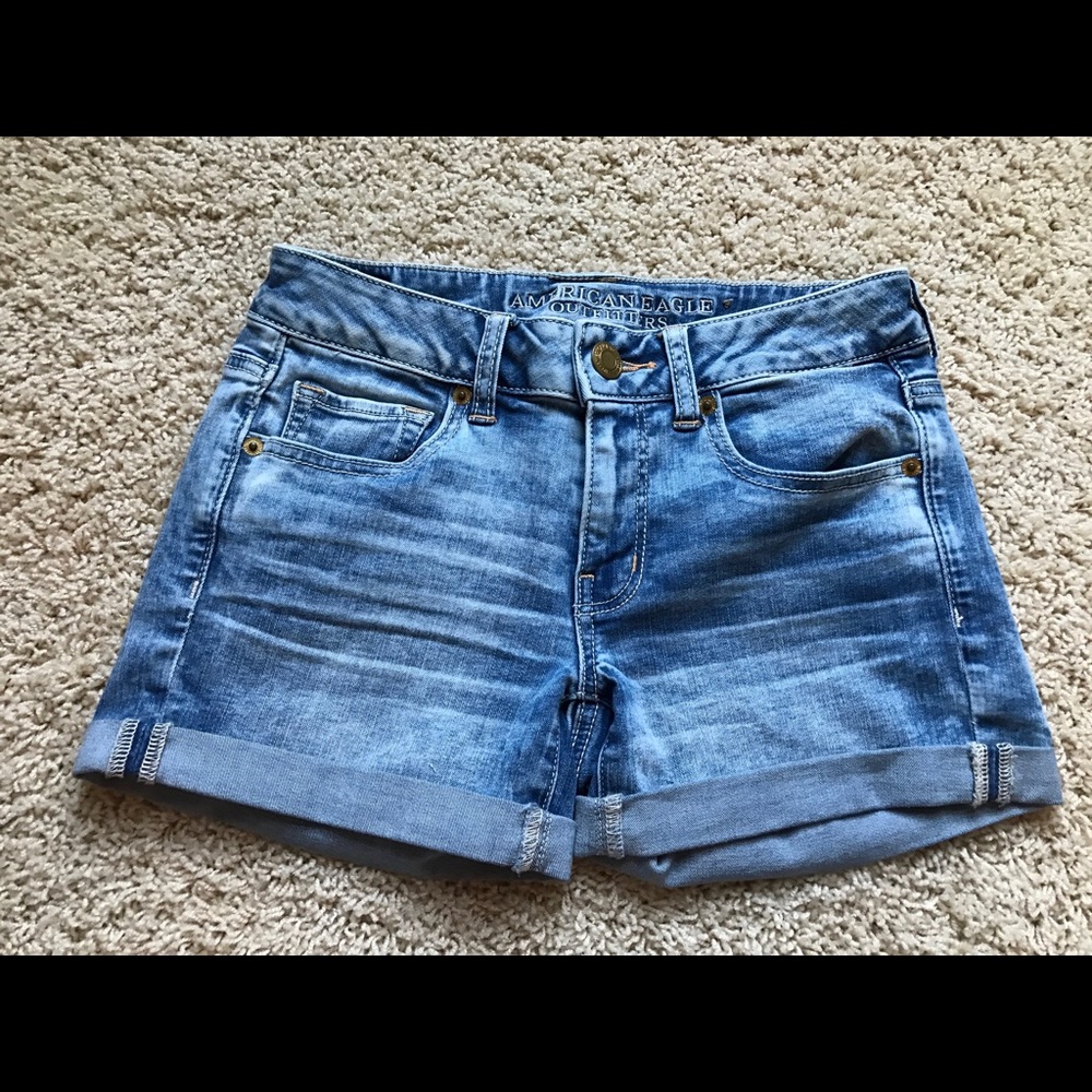 Brand-new American Eagle Super shorts.  Size 4.