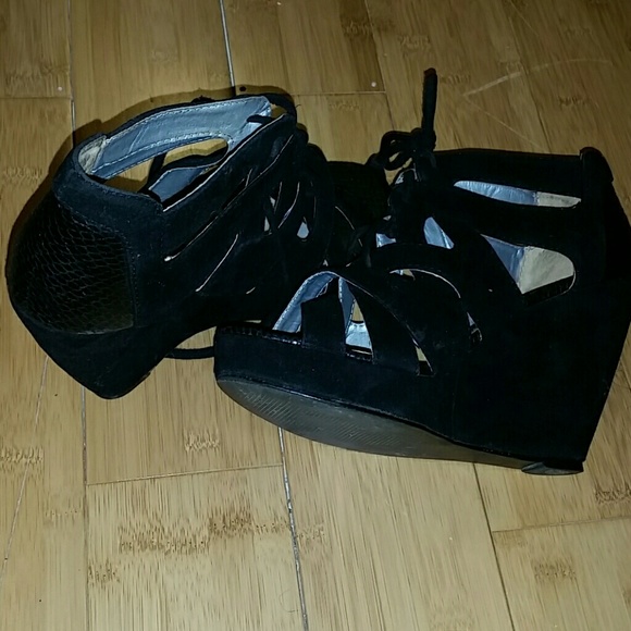 Black Platform Wedge Heel - Picture 4 of 4