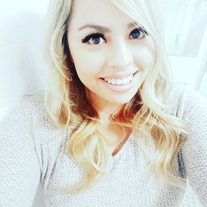 Meet your Posher, Mia