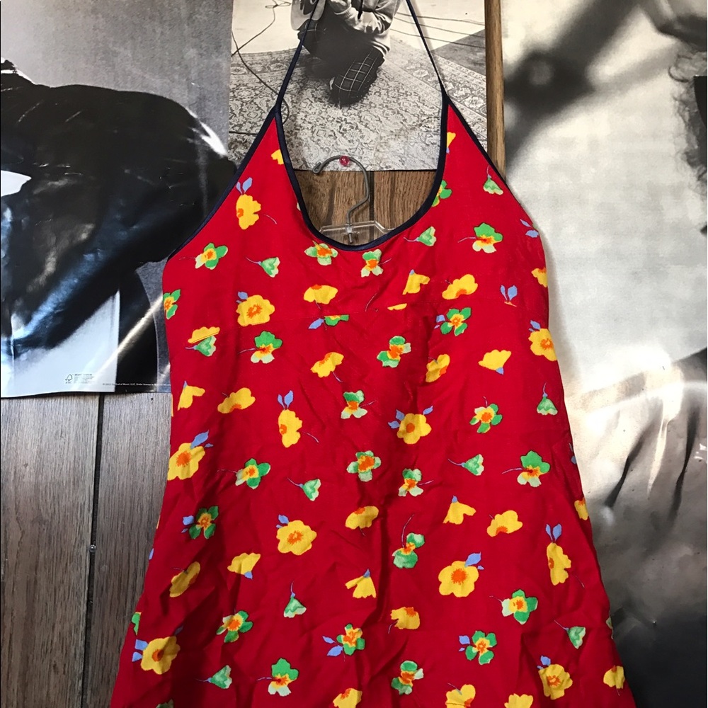Floral Red Top & Shorts , 2-Piece Outfit!!